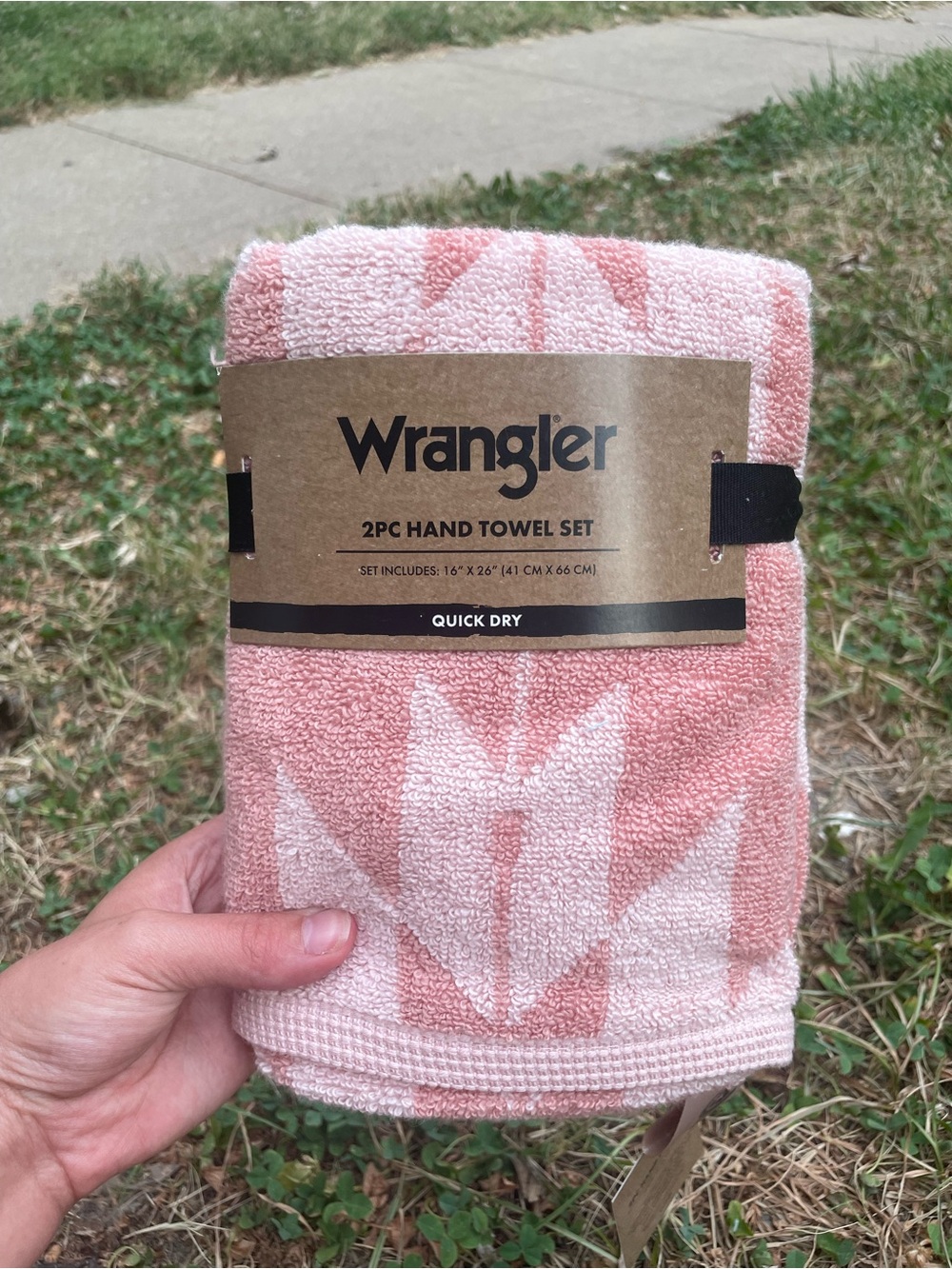 Wrangler Pink Geometric 2-Pack Hand Towel Set